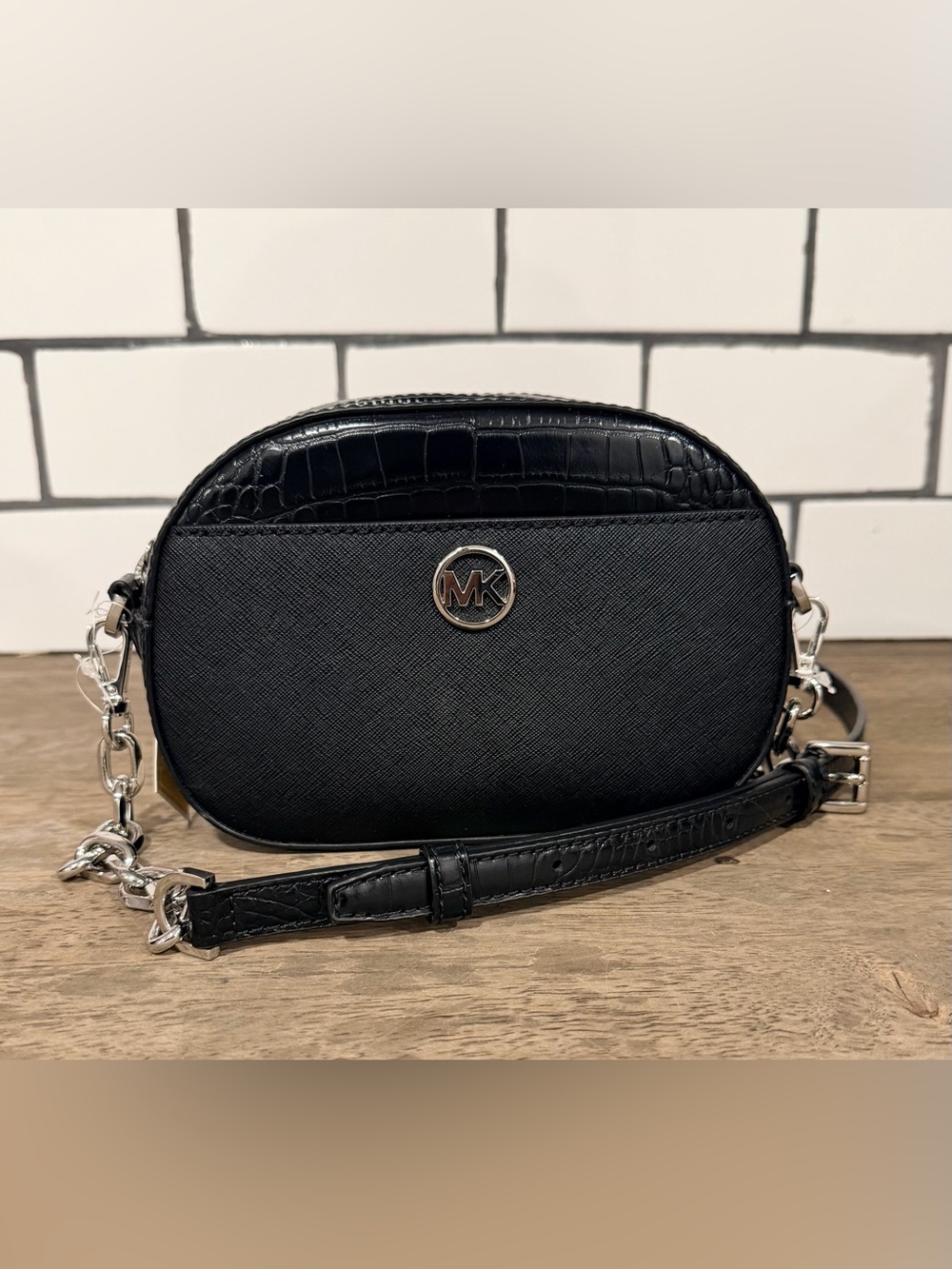 NWT Michael Kors small front pocket oval crossbody